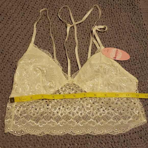 Only 1! Crochet Lace Bralette - Picture 7 of 8